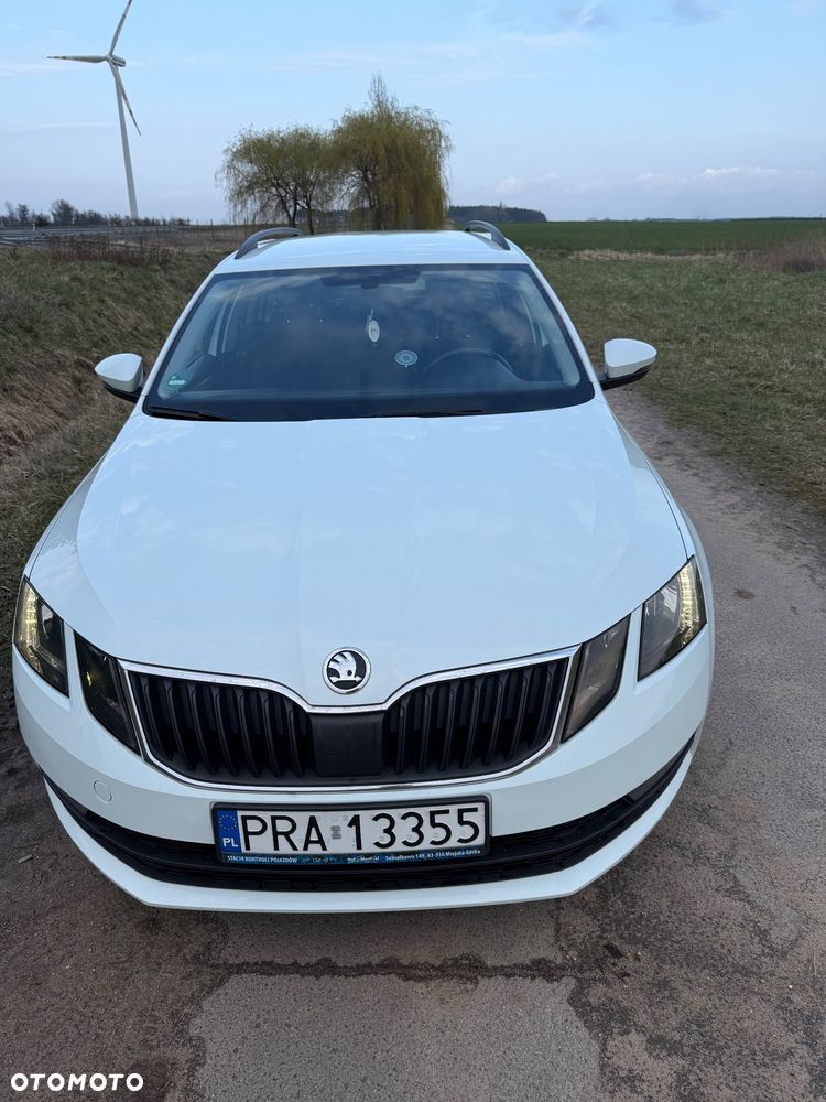 Skoda Octavia 2.0 TDI DSG Ambition - 5