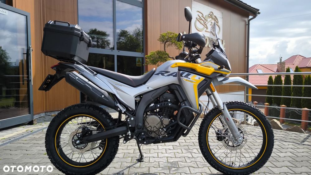 VOGE 300GY RALLY - 2