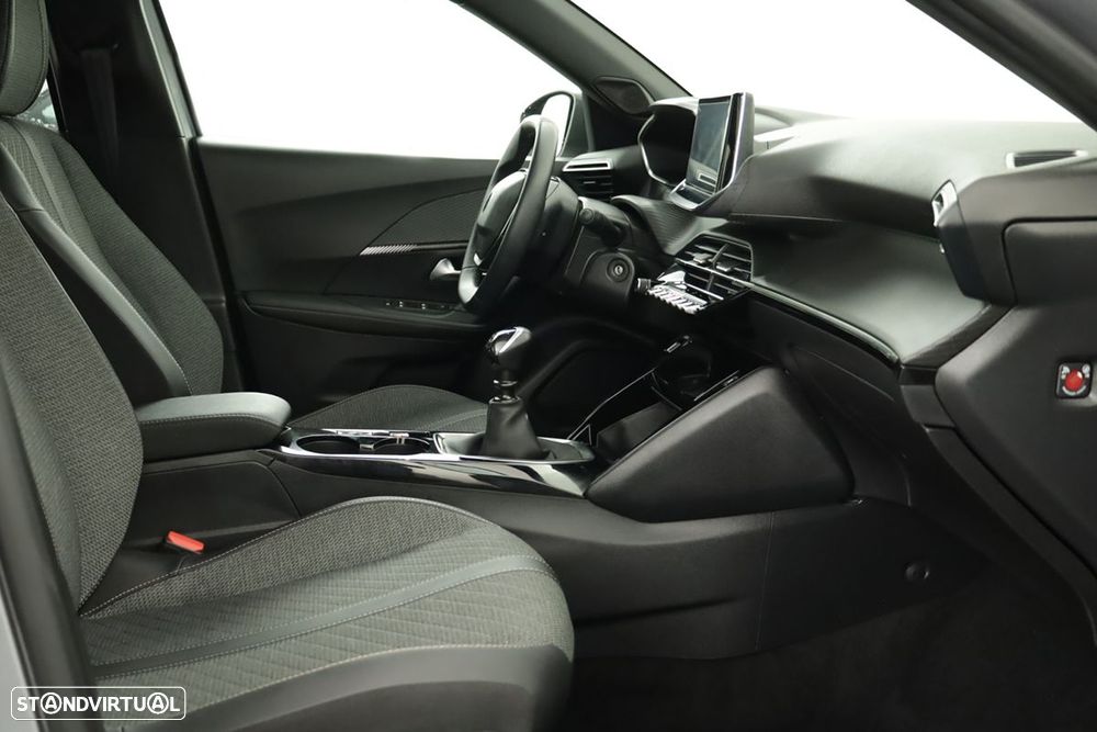 Peugeot 2008 1.2 PureTech Allure - 21