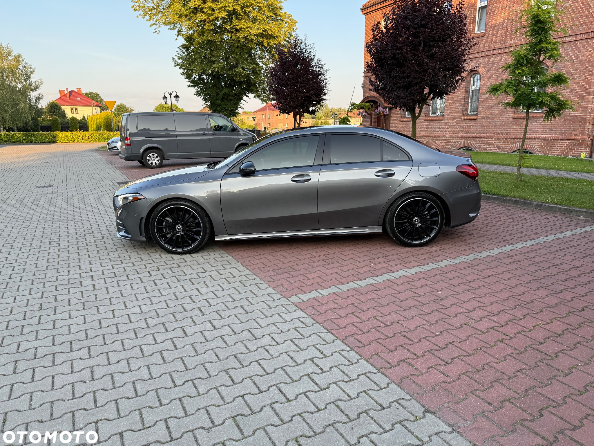 Mercedes-Benz Klasa A 220 AMG Line 7G-DCT - 13