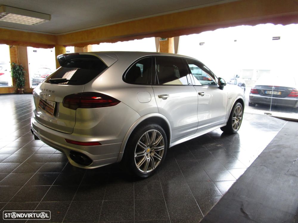 Porsche Cayenne S Tiptronic S - 10
