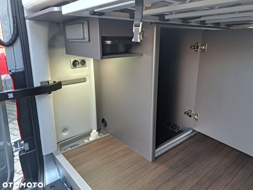 Volkswagen Crafter - 25