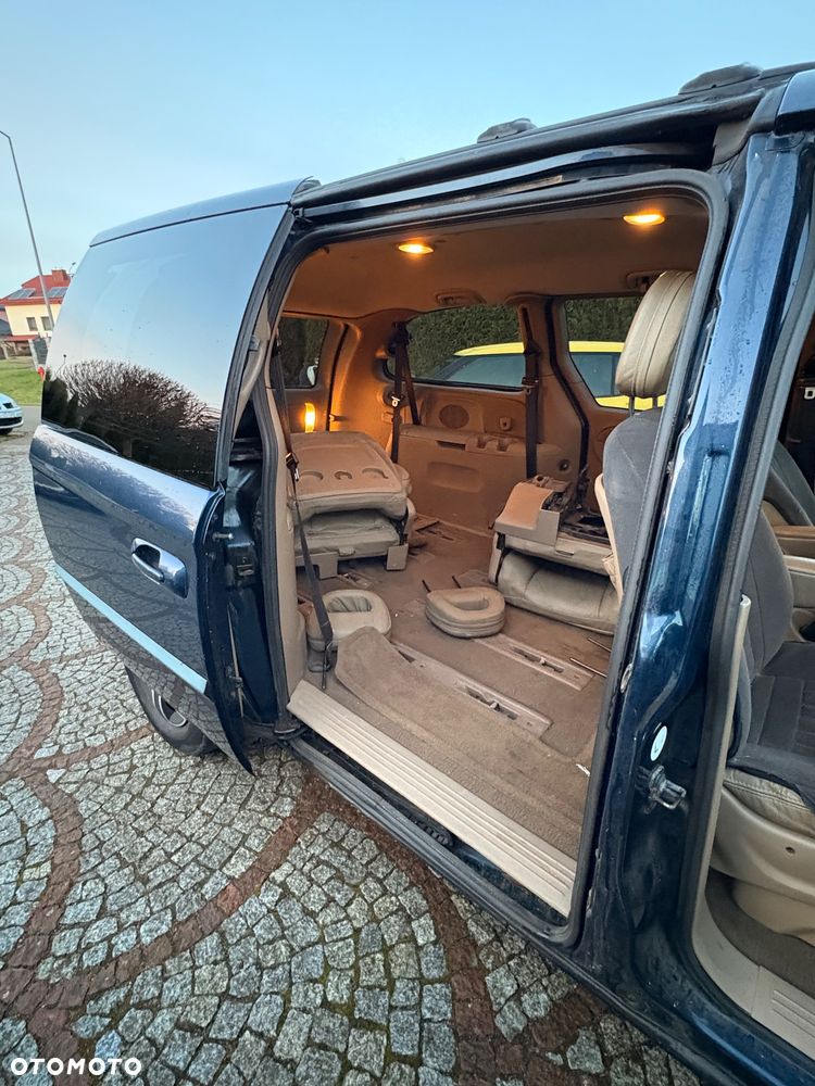 Chrysler Grand Voyager 2.5L CRD LX - 12