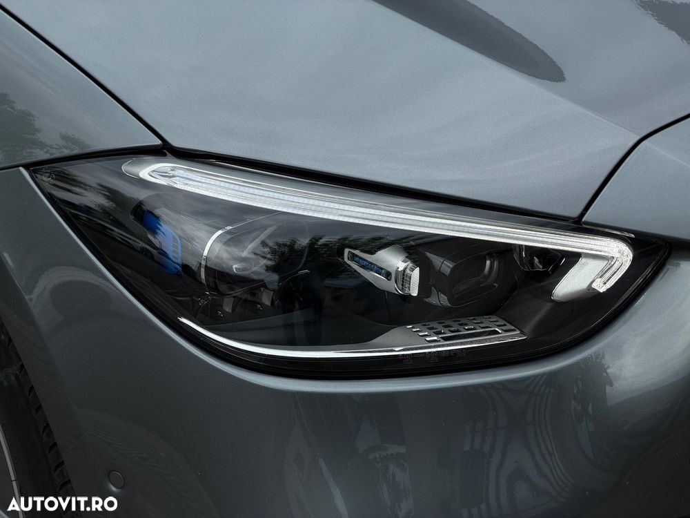Mercedes-Benz C 300 4MATIC 9G-TRONIC AMG Line - 11