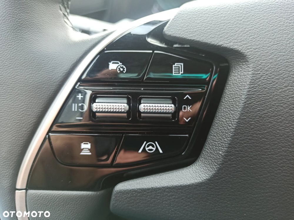 Kia Niro 1.6 GDI Hybrid L - 18