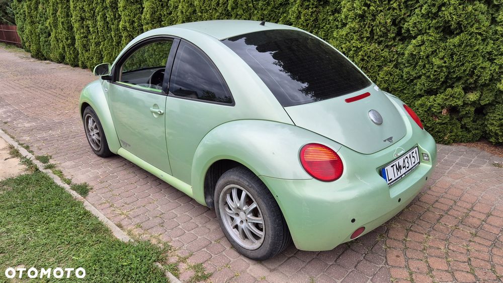 Volkswagen New Beetle - 4