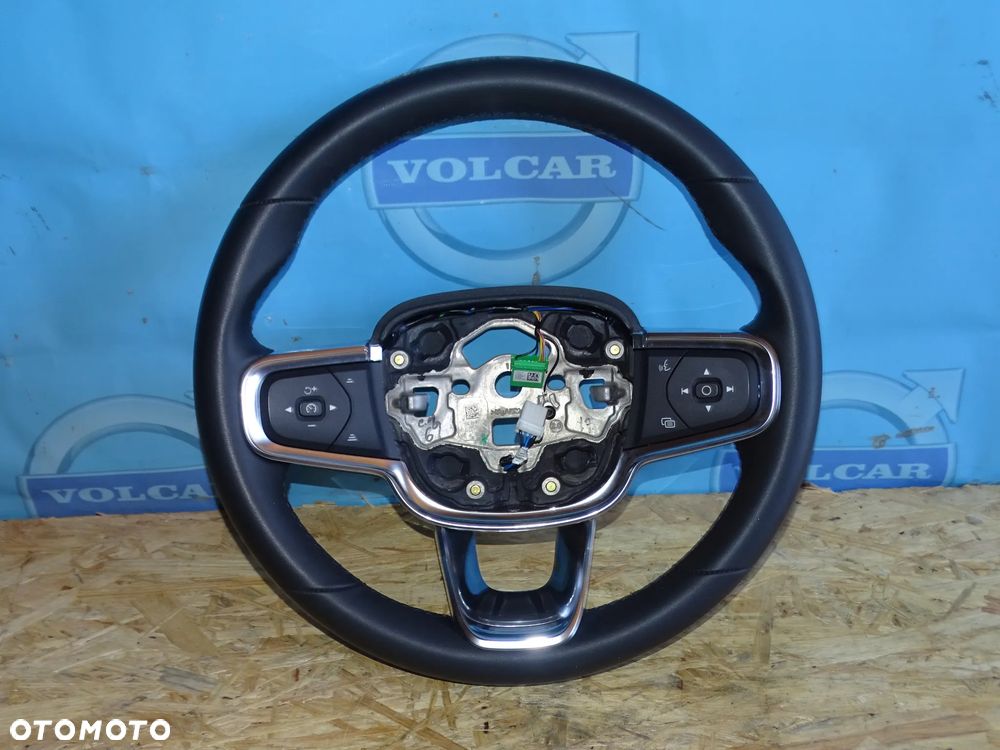 KIEROWNICA VOLVO XC40 SKÓRA STAN IDEALNY 32366938 - 1