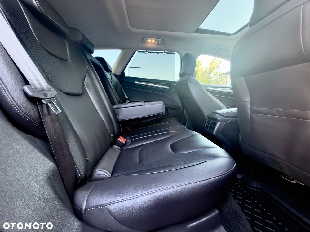 Ford Mondeo 2.0 TDCi STart-Stopp PowerShift-Aut ST-Line - 23