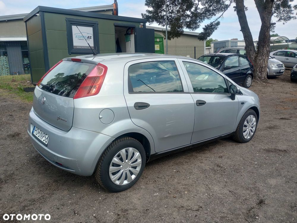 Fiat Grande Punto - 8