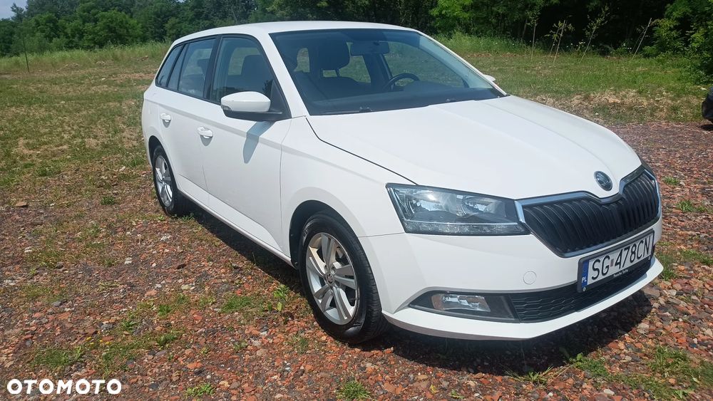 Skoda Fabia 1.0 TSI Essence - 2