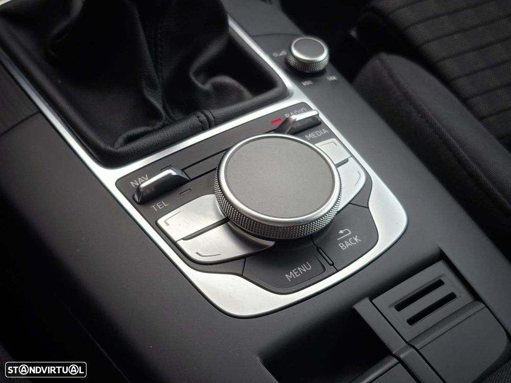 Audi A3 1.6 TDI Sport - 17