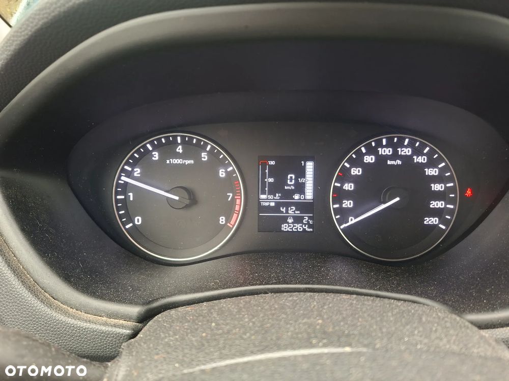 Hyundai i20 blue 1.2 Advantage+ - 6