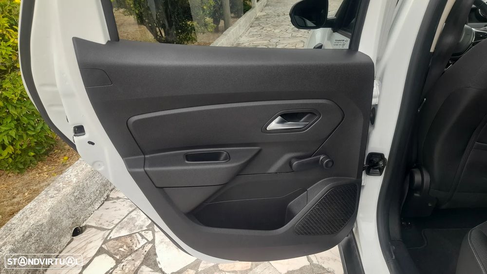 Dacia Duster 1.5 Blue dCi Prestige 4WD - 31