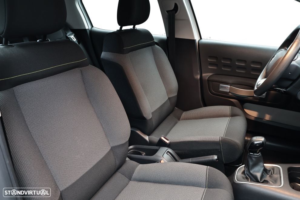 Citroën C3 1.2 PureTech Shine - 19