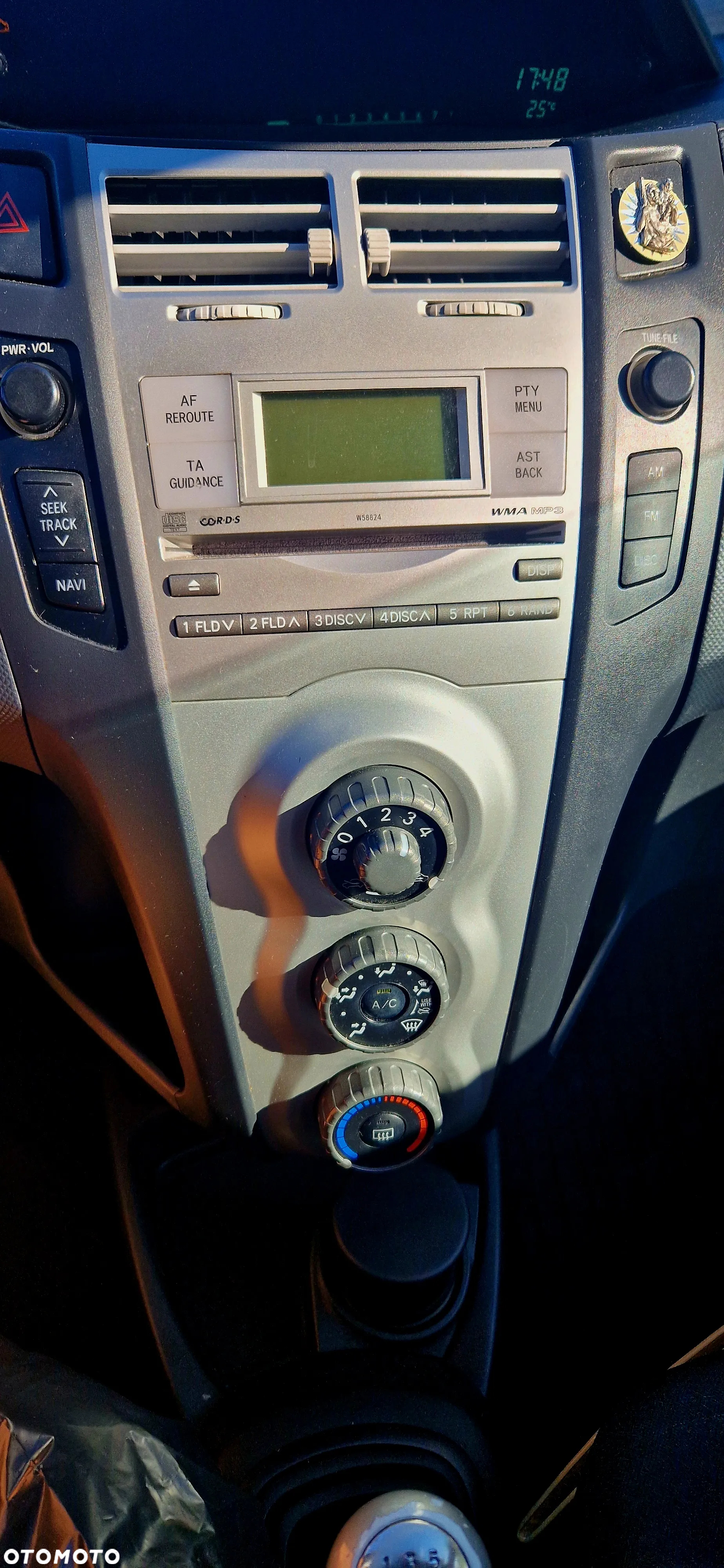 Toyota Yaris - 8