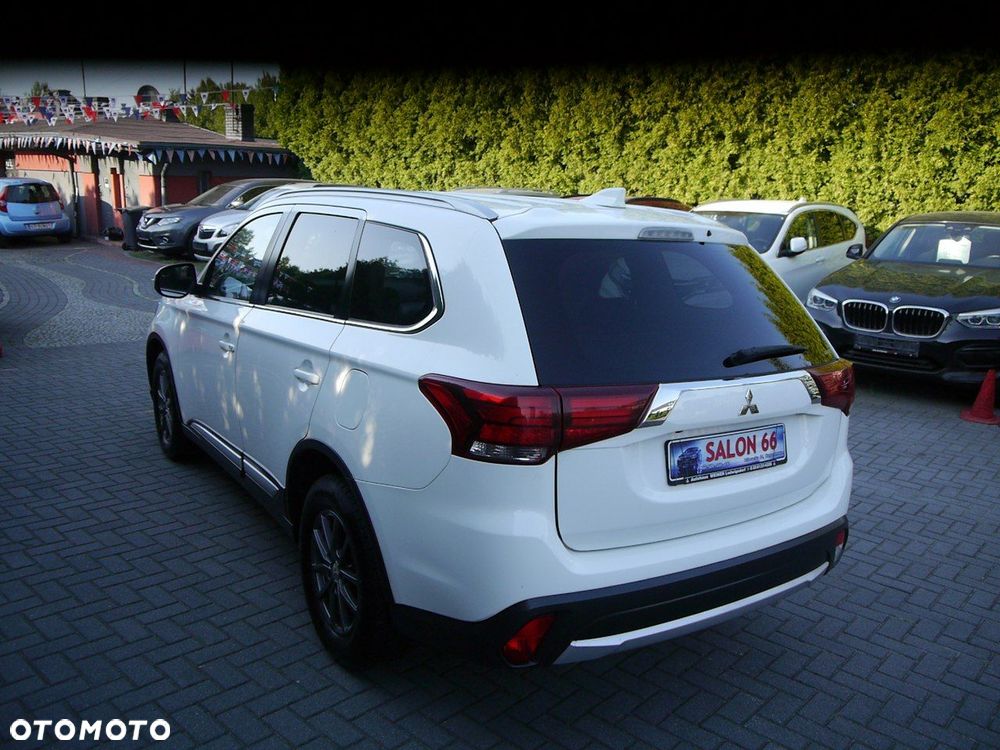 Mitsubishi Outlander - 6