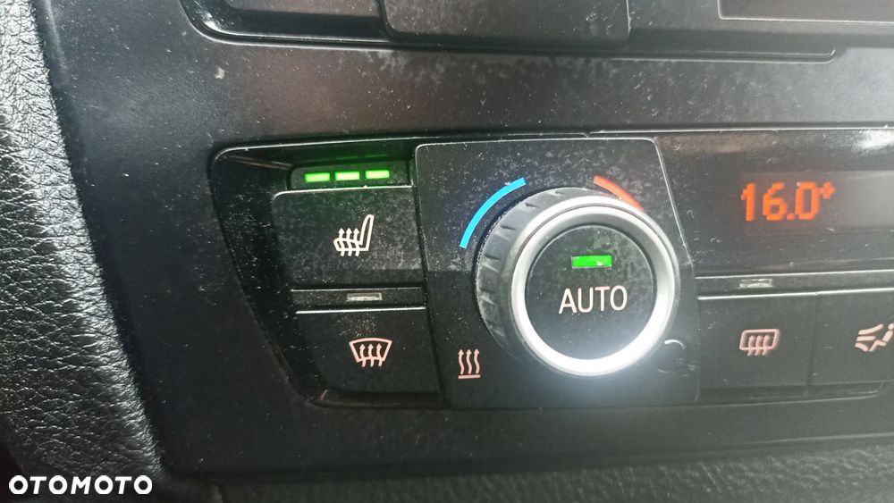 BMW Seria 1 116d - 22