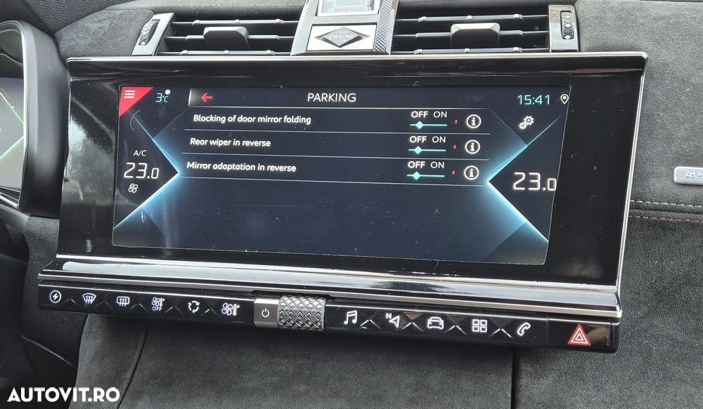 DS Automobiles DS 7 Crossback 1.6 PHeV FWD 225 EAT8 PERFORMANCE LINE + - 24