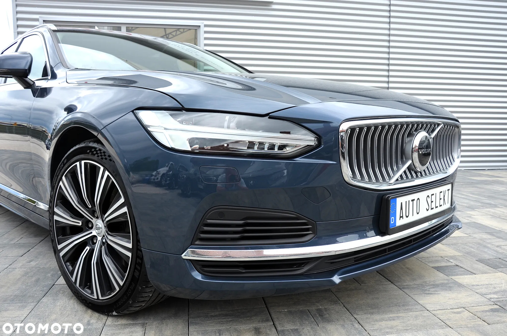 Volvo V90 T6 Recharge AWD Geartronic Inscription - 11