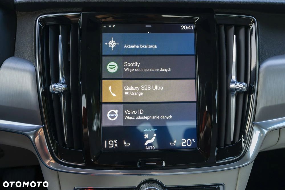 Volvo S90 T4 Momentum Pro - 19
