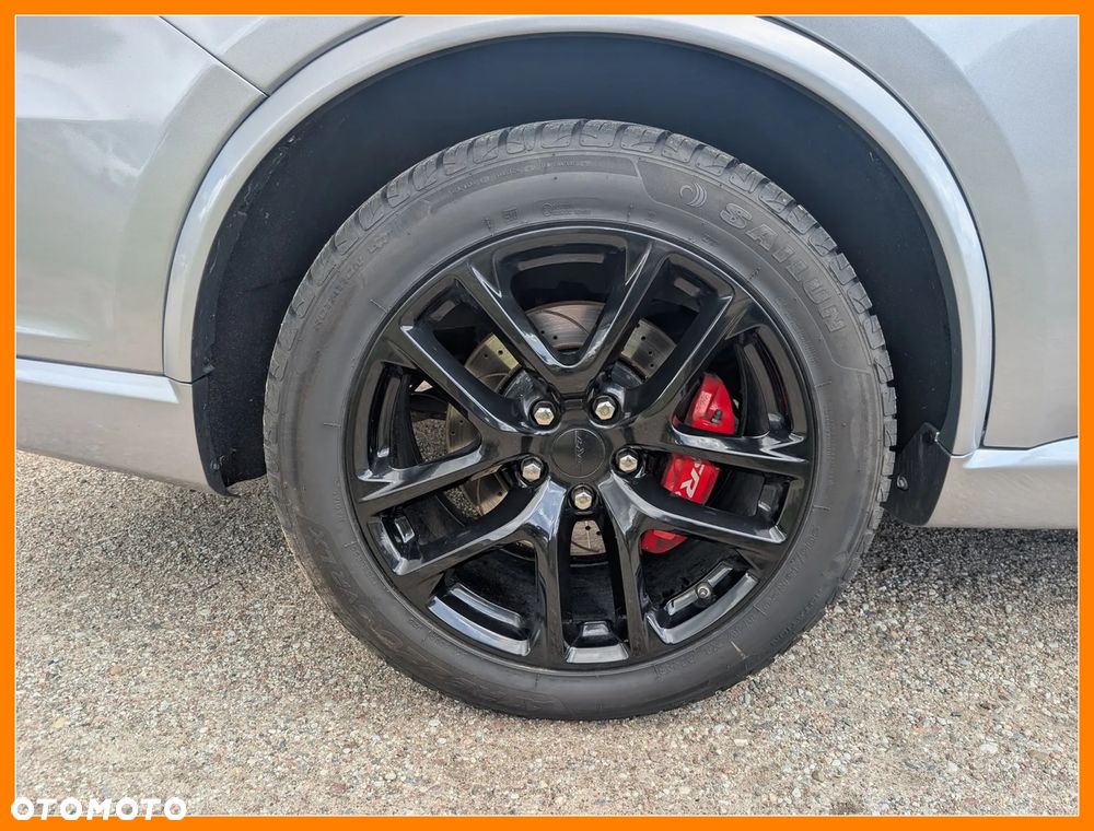 Dodge Durango 6.4 SRT - 7