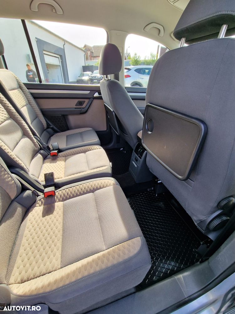 Volkswagen Touran 1.4 TSI STYLE - 2