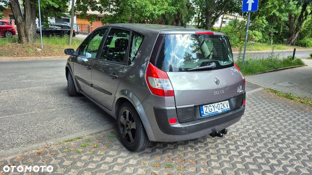 Renault Scenic 1.9 dCi Luxe Privilege - 3