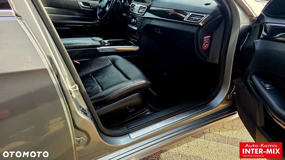 Mercedes-Benz Klasa E - 32