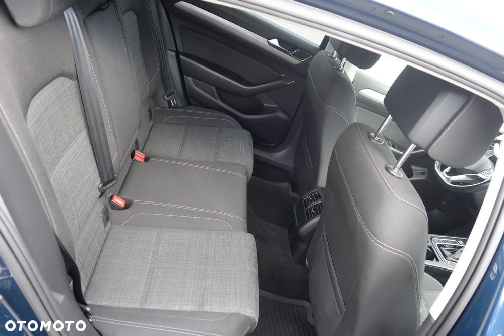 Volkswagen Passat 2.0 TDI EVO Business DSG - 11