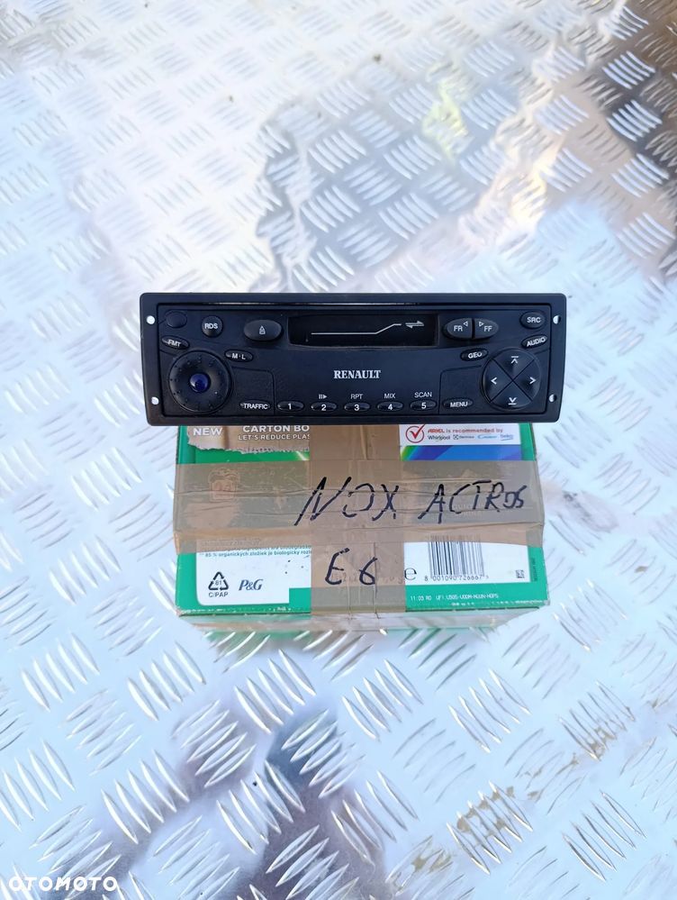 RENAULT MIDLUM 02R RADIO BLAUPUNKT 7607005038 - 1