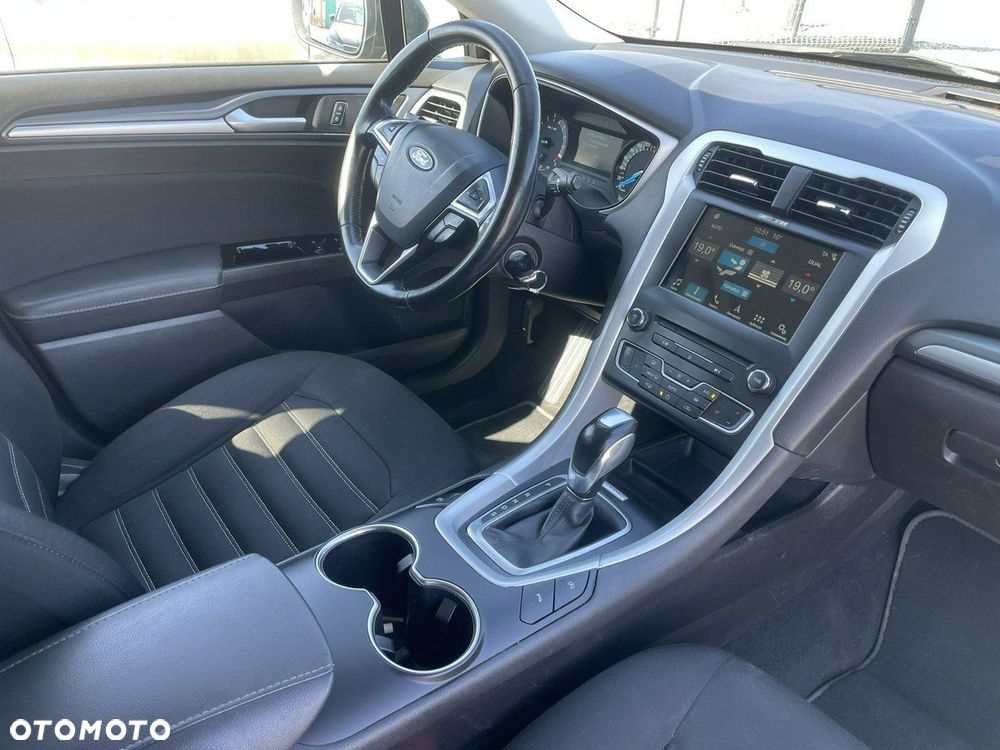 Ford Mondeo 2.0 TDCi Ambiente PowerShift - 31