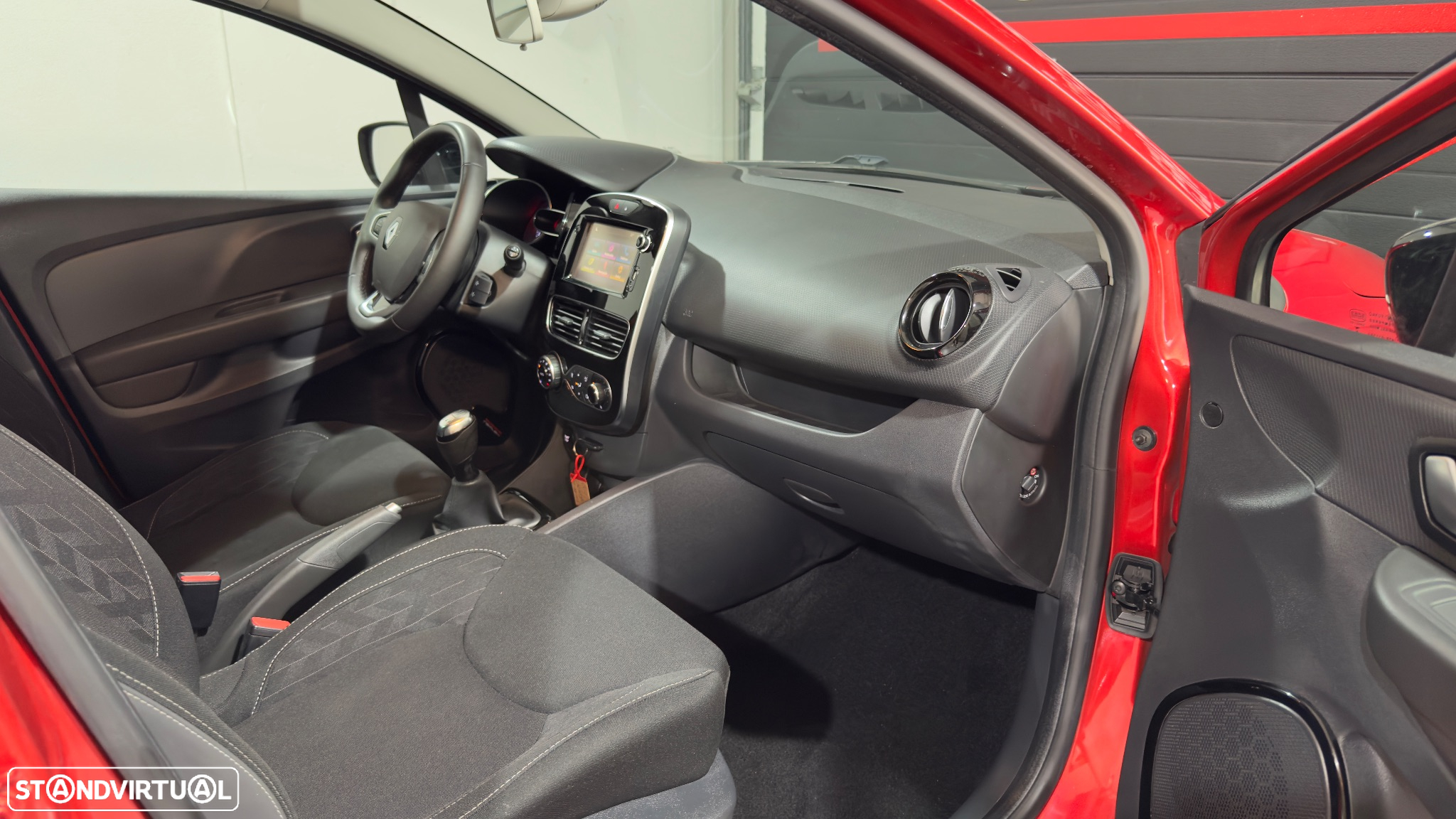 Renault Clio 0.9 TCe Limited Edition - 9