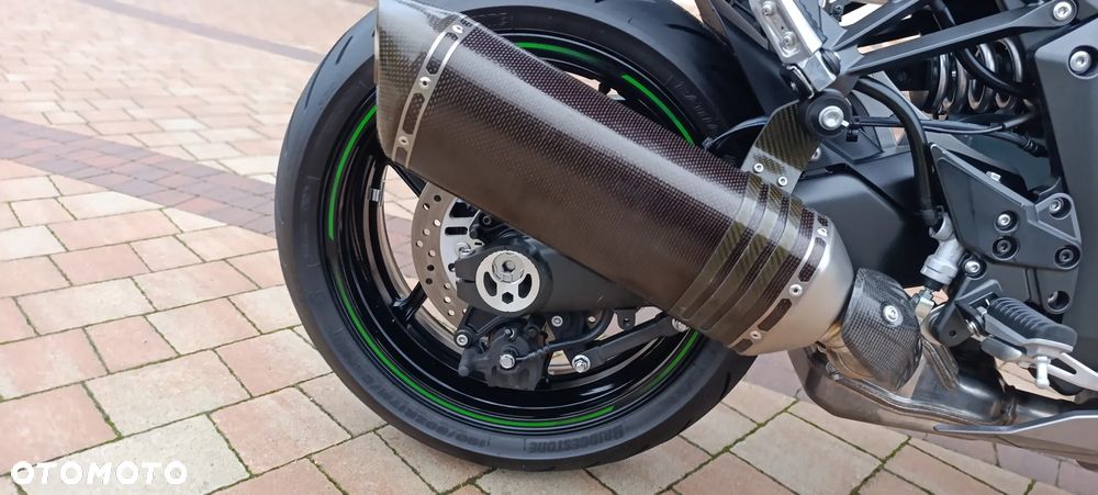 Kawasaki Ninja 1000 SX - 24
