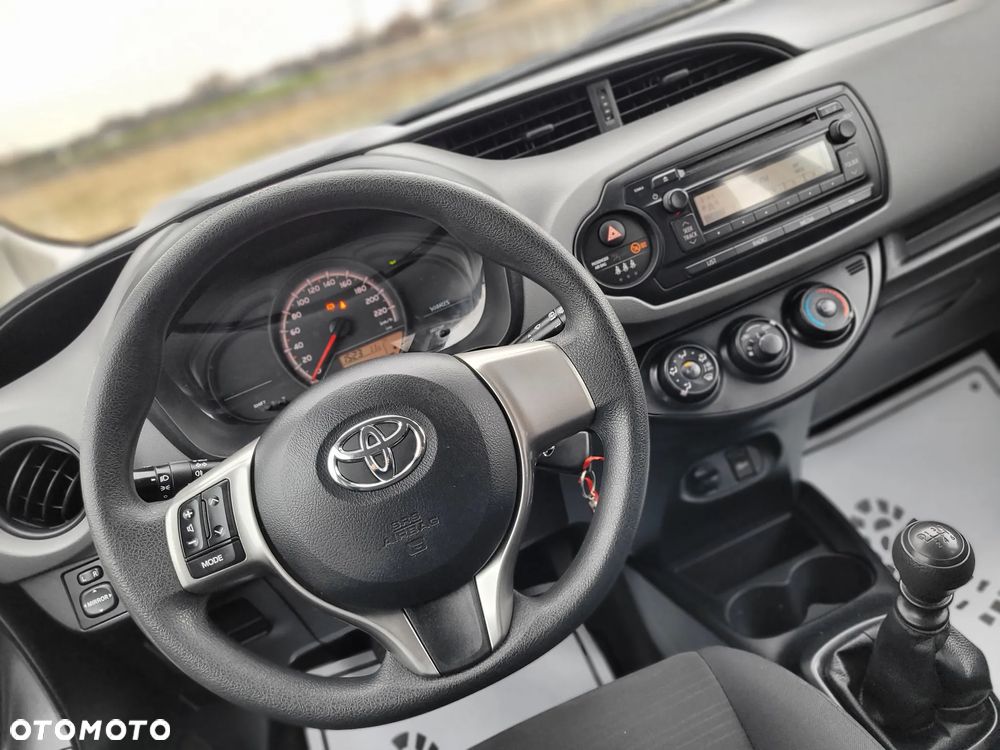 Toyota Yaris 1.33 VVT-i - 24