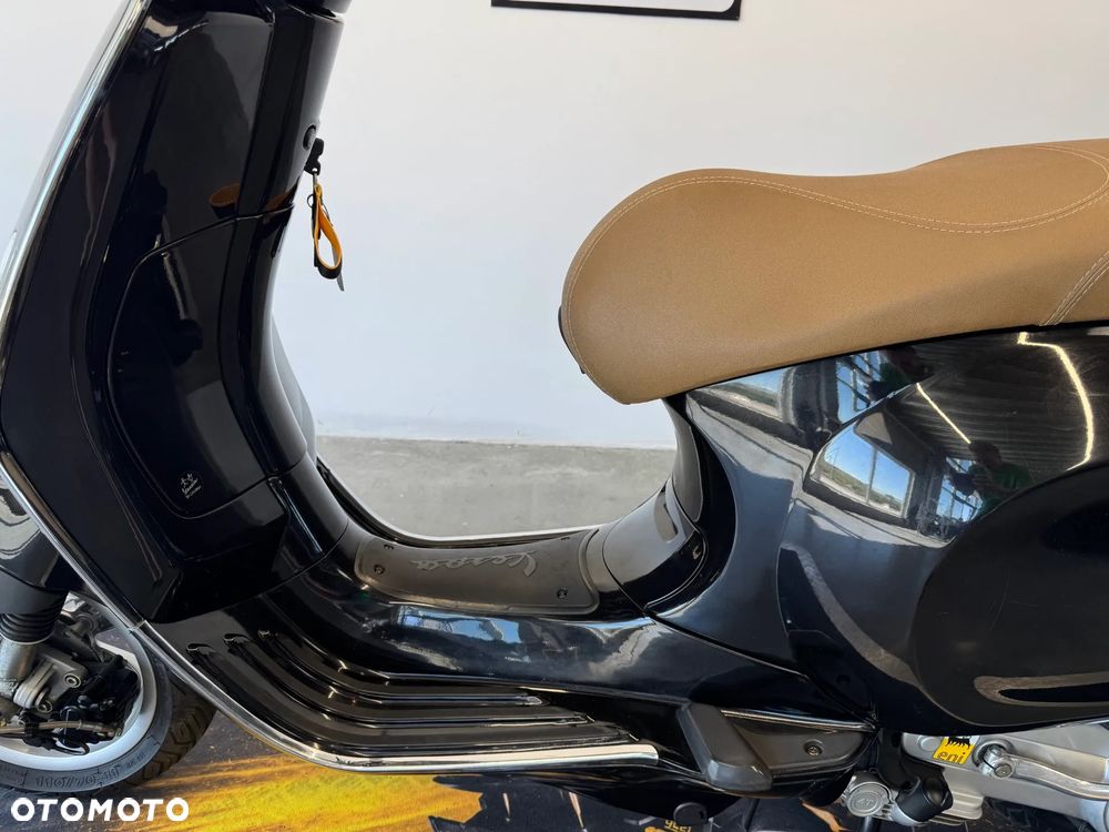 Piaggio Vespa - 22