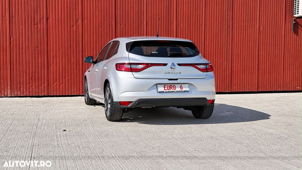 Renault Megane BLUE dCi Zen - 8