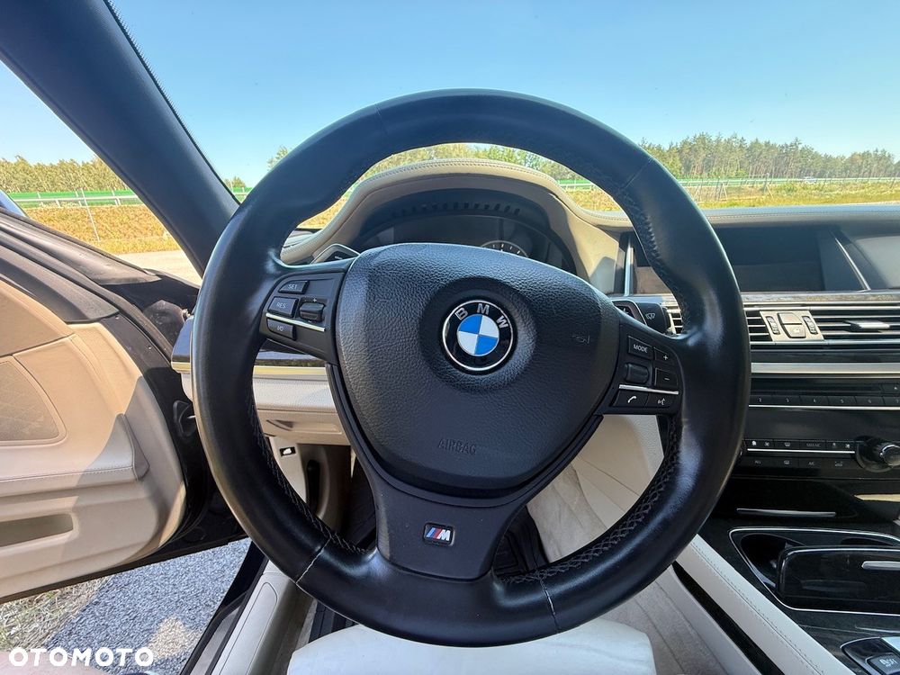 BMW Seria 7 ver-740li - 11