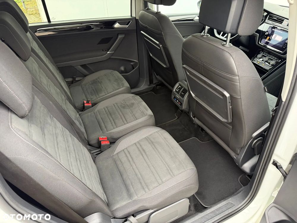 Volkswagen Touran 1.5 TSI EVO Highline - 12