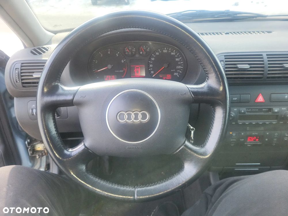 Audi A3 Sportback 1.8 Attraction - 36