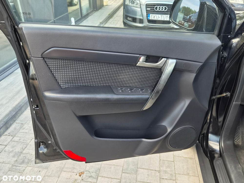 Chevrolet Captiva 2.4 4WD 7 Sitzer LT - 17