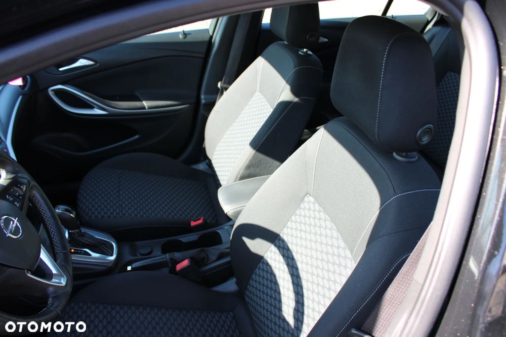 Opel Astra 1.5 D Start/Stop Automatik 2020 - 26