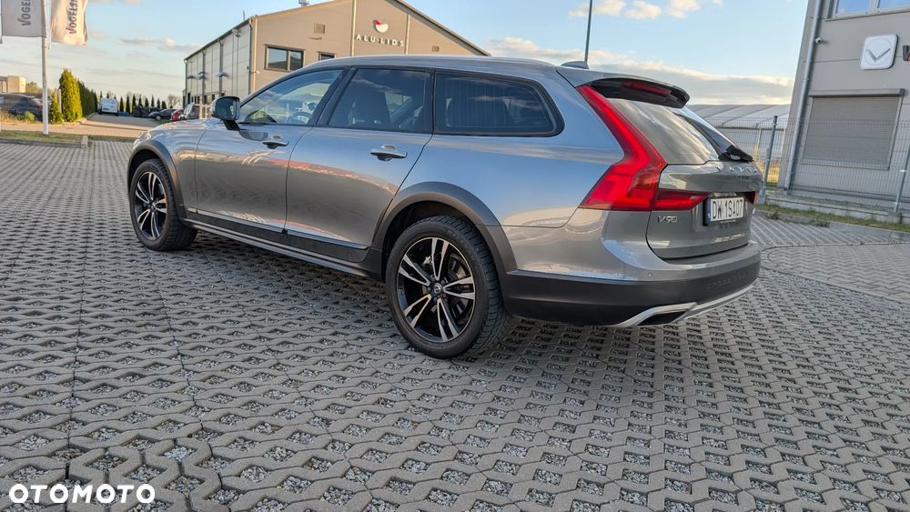 Volvo V90 Cross Country D4 AWD - 9