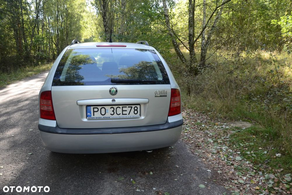 Skoda Octavia 1.6 Tour - 5