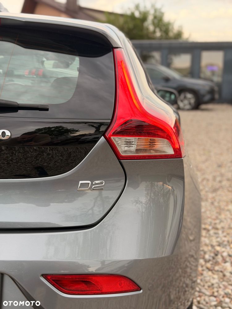 Volvo V40 - 22