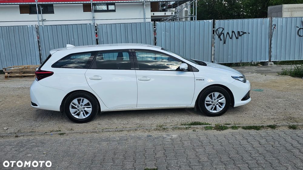 Toyota Auris Hybrid 135 Active - 6