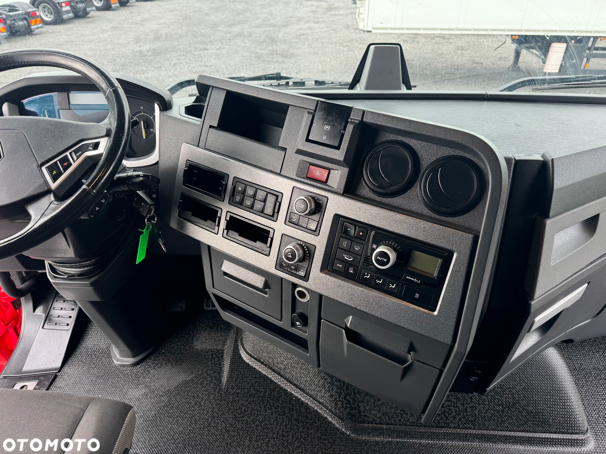 Renault T520 / Automat / Euro 6 / Retarder / Klima Postojowa / Lodówka / 2 zbiorniki / Super Stan / Po kontrakcie / z Francji - 20