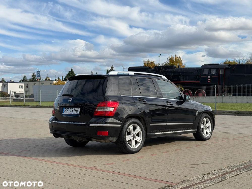 Mercedes-Benz GLK 220 CDI DPF 4Matic BlueEFFICIENCY 7G-TRONIC - 7