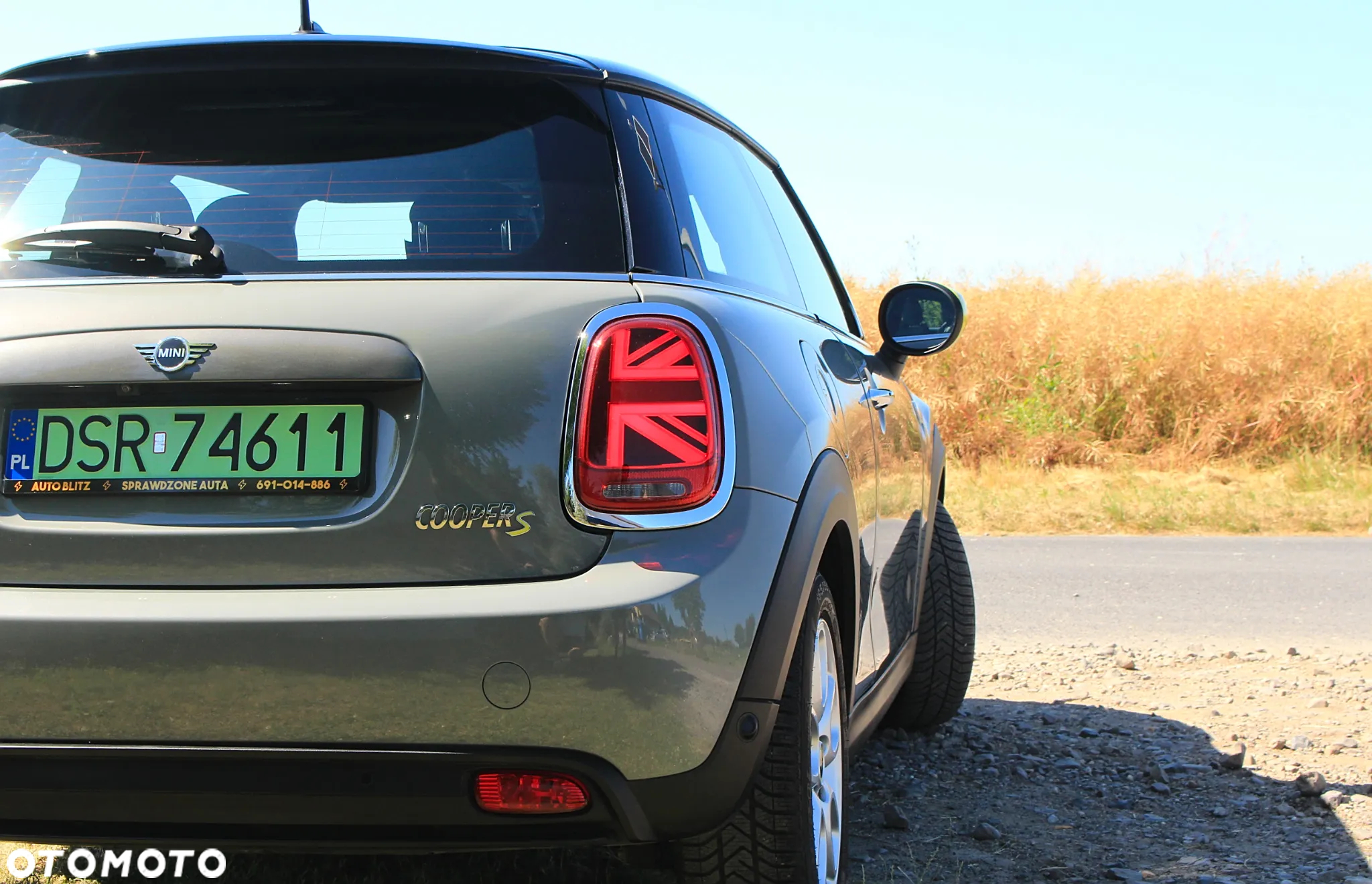 MINI Cooper SE Classic Trim - 2