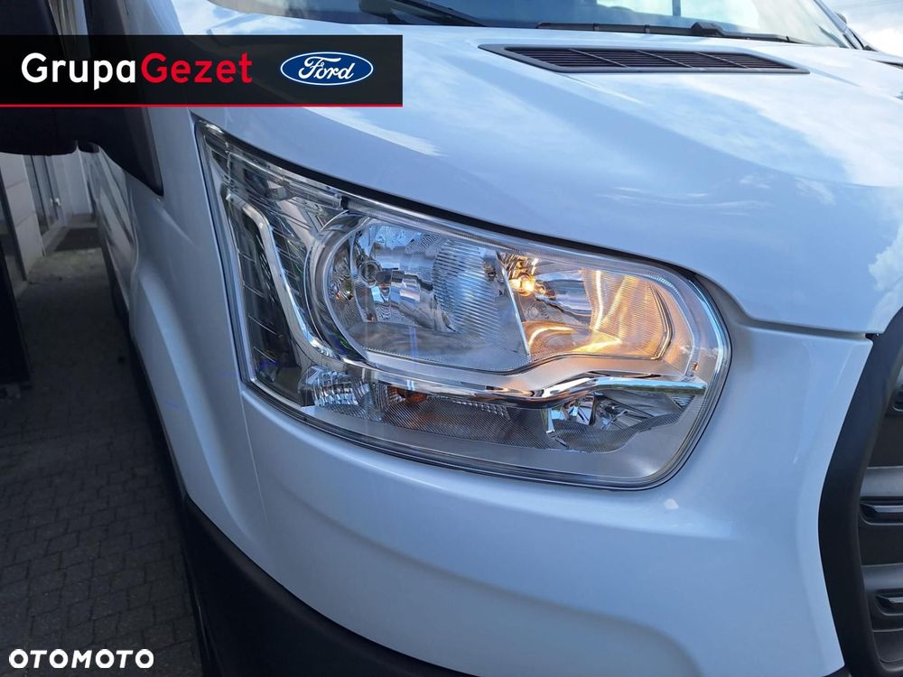 Ford Transit - 22