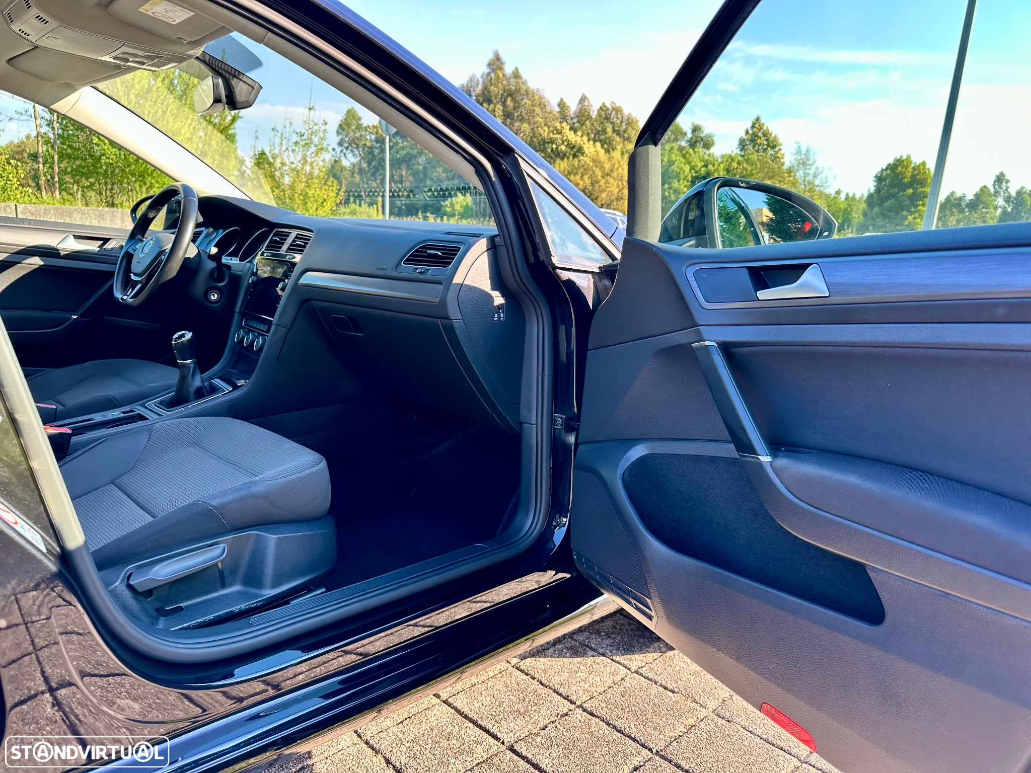 VW Golf 1.0 TSI Confortline - 26